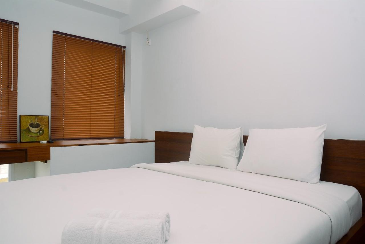 Cozy And Minimalist Patraland Urbano Near Station By Travelio Bekasi